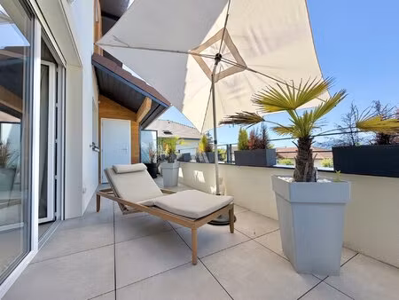 magnifique appartement duplex cranves-sales de 60m2 avec terrasse et deux garages