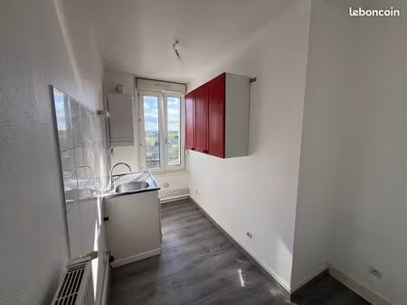 appartement f2 avec parking privé