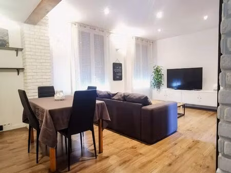 location 3 pièces 74 m²