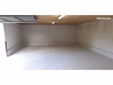 loue local 60m²