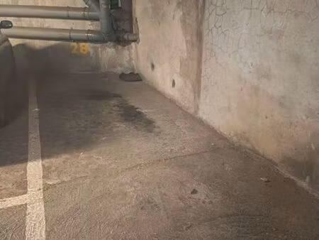 loue place de parking sous terrain quartier busca