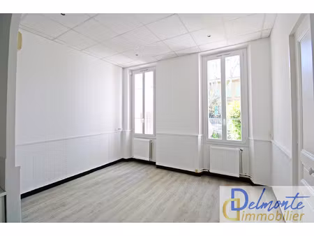 location local professionnel 27m² la seyne sur mer 83500