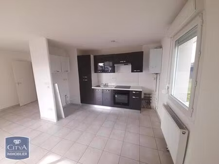 location appartement 3 pièces 60m² grand charmont 25200