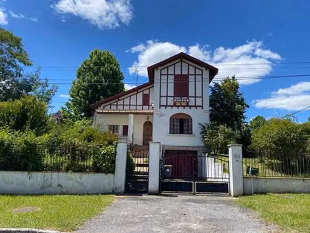 maison néo basque de 5 pièces avec grand jardin