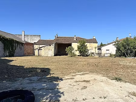 maison de village à réhabiliter avec terrain constructible 420 m2