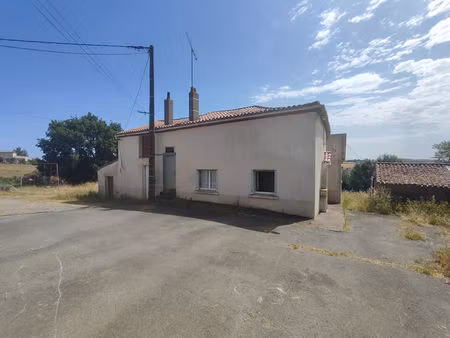vente maison 4 pièces  99.68m²  montrevault