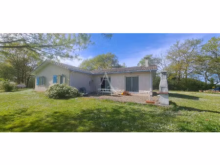vente maison 6 pièces  111.78m²  perquie