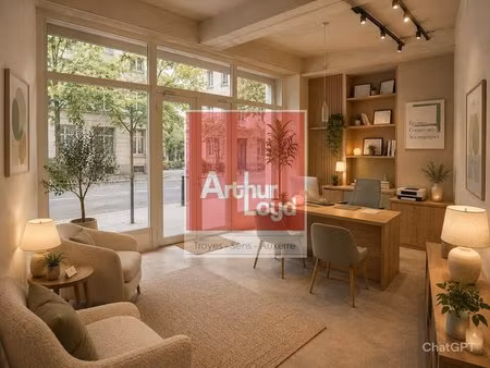 location local commercial 53m² troyes 10000