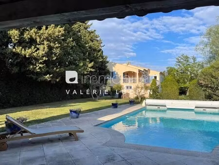 maison familiale et au calme  à fontvieille