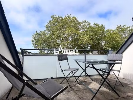 beau t3 de 2020  dernier étage  loggia  2 parkings