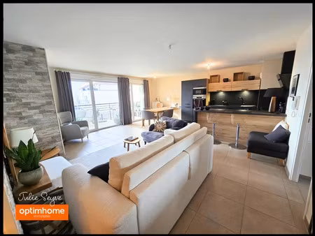 location appartement 3 pièces 74 m² à cessy (01170)