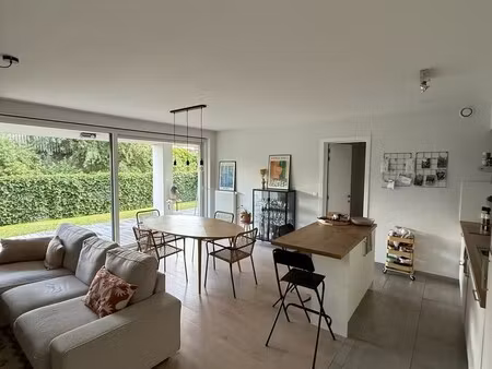 gelijkvloers appartement met tuin  terras en ondergrondse autostaanplaats