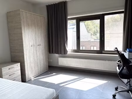 studentenkamer met douche