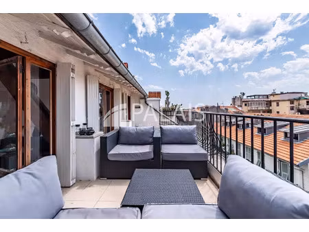 location appartement 2 pièces 54 m² à nice (06000)