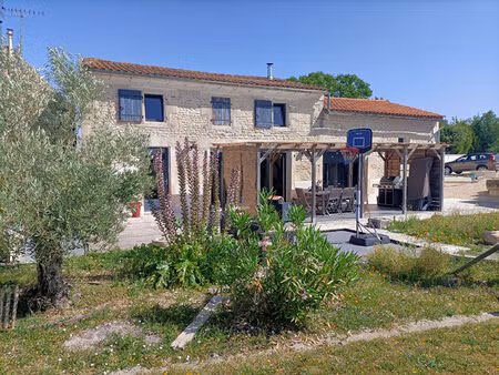 vente maison 5 pièces  150.80m²  puy