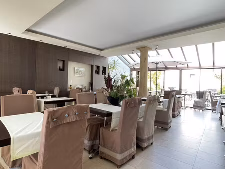 hôtel - restaurant ( murs + fonds )