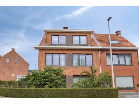 appartement te koop in zwijndrecht met 4 slaapkamers