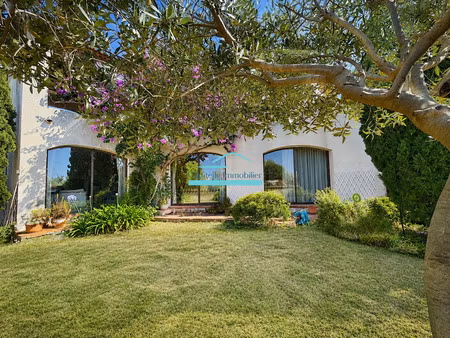 frontignan  grande villa f6 avec jardin  garage  et cave