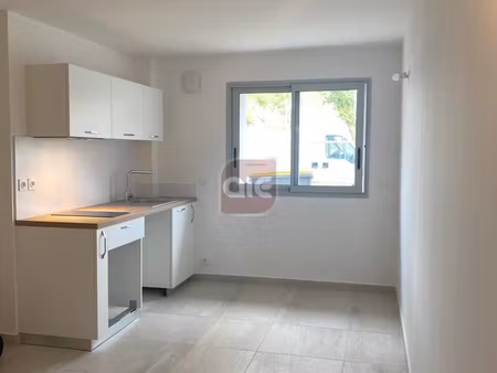 montferrier-sur-lez : appartement 2 pièces en location