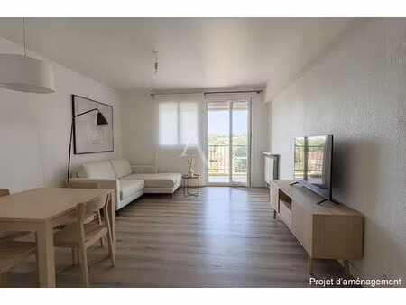location appartement 2 pièces  58.29m²  istres