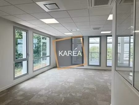 location bureaux 83 m²