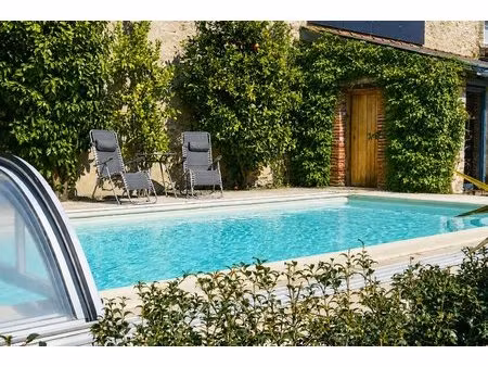 maison familiale avec quatre appartements indépendants