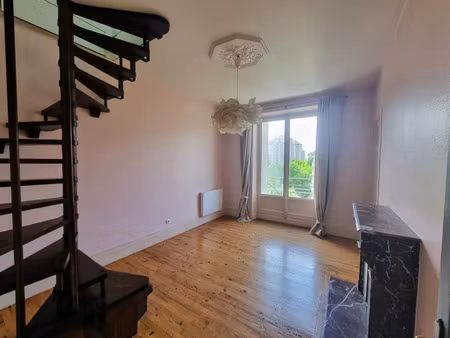 location appartement 3 pièces 63m2 grenoble 38000 - 658 € - surface privée