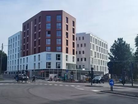 location bureaux 294 m² à 882 m²