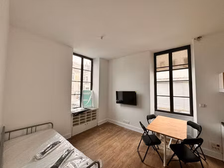 location appartement 2 pièces  29.16m²  la roche