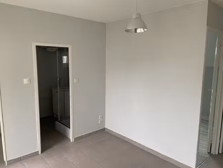 location appartement 2 pièces  28.55m²  le lion