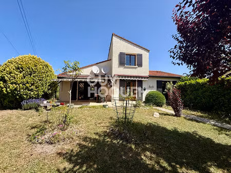 cebazat - maison 4 chambres  sous-sol et jardin