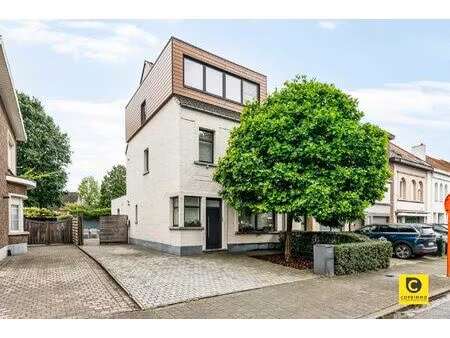 huis te koop in aartselaar met 4 slaapkamers