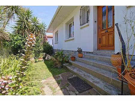 maison biarritz 6 pièce(s) 110 m2 habitables 215m² utiles