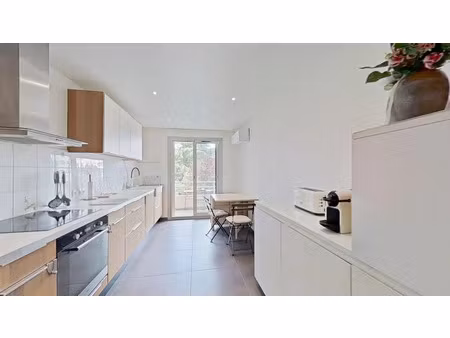 location appartement 3 pièces 75 m² à lyon 7 (69007)