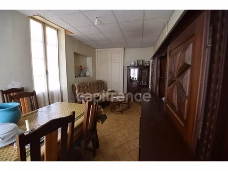 maison de village   2 chambres  à seyches (47)