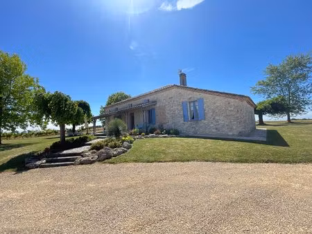 maison en pierre 124m² pleine de charme - massoulès - environnement exceptionnel