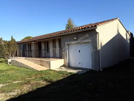 villa de plain pied de 2010 refaite à neuf récemment