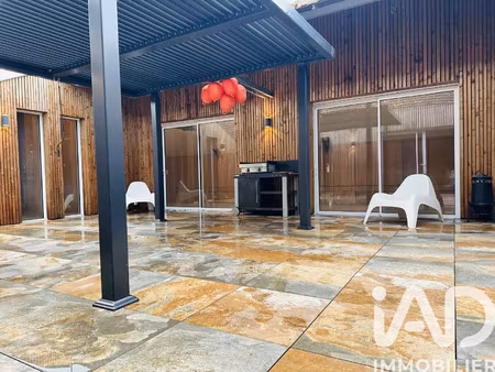 vente immeuble 750 m² arveyres (33500)
