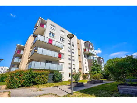 vente appartement 3 pièces 78 m² saint-fons (69190)