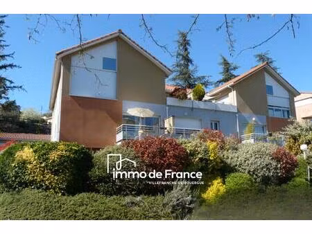 appartement loué villefranche de rouergue 2 pièces  78 m² avec jardin  garage et parking