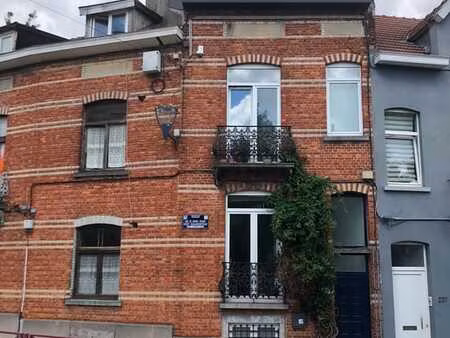 maison de caractère  4 ch.  prête à emménager  top loc.