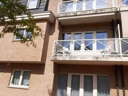 bel appartement 1 chambre avec terrasse et garage fermé
