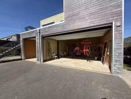 air-villa 3 pièces 56 m² + garage xxl 80 m²— domaine privé