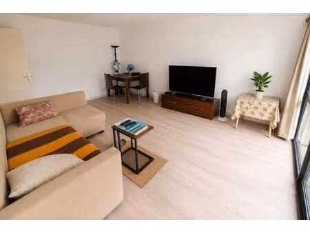 studio avec piscine  sauna  tennis – opportunité rare