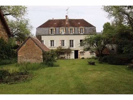 ancien moulin du 18ème siècle et son parc de 7000 m²