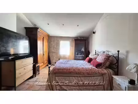 maison de village au coeur de peyruis avec garage et cave