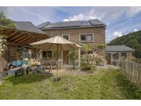 maison familiale 5ch  studio et annexe sur 41 ares
