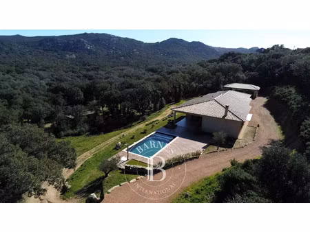 villa de luxe à vendre à porto-vecchio