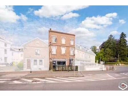 maison de commerce - poss 2 apparts - fond de com - peb d