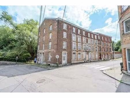 vaste ensemble de 7 logements reconnus pour plus de 650 m²